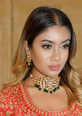 'Aral', Green Kundan Choker Set by Oorvi Desai