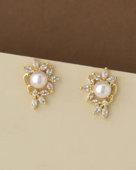 Beautiful Pearl & Stone Stud Earring