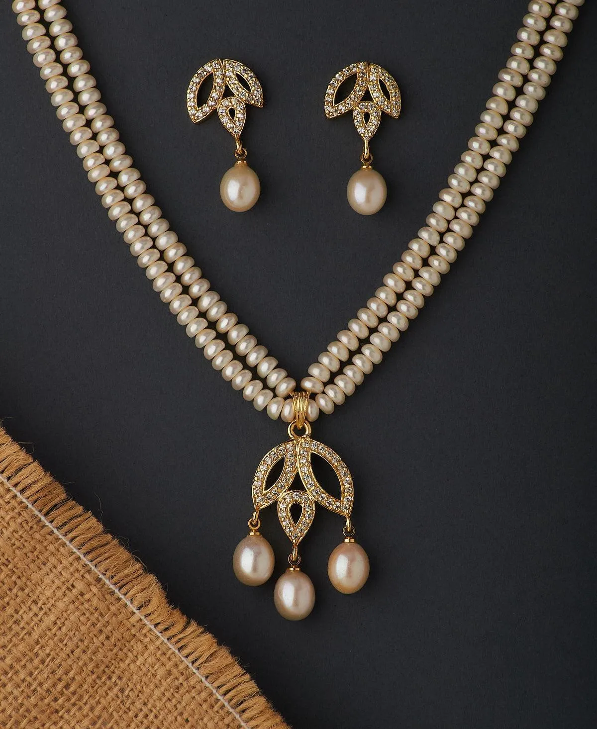 Beautiful Real Pearl Necklace Set