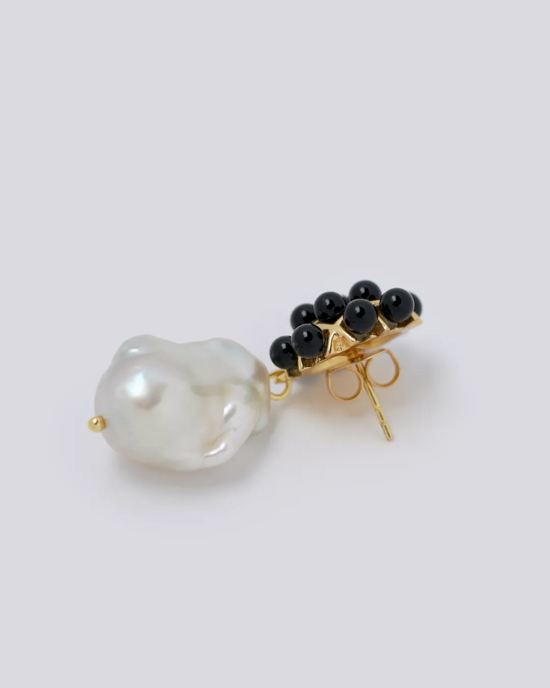 Black Caviar Stud Pearl Earrings