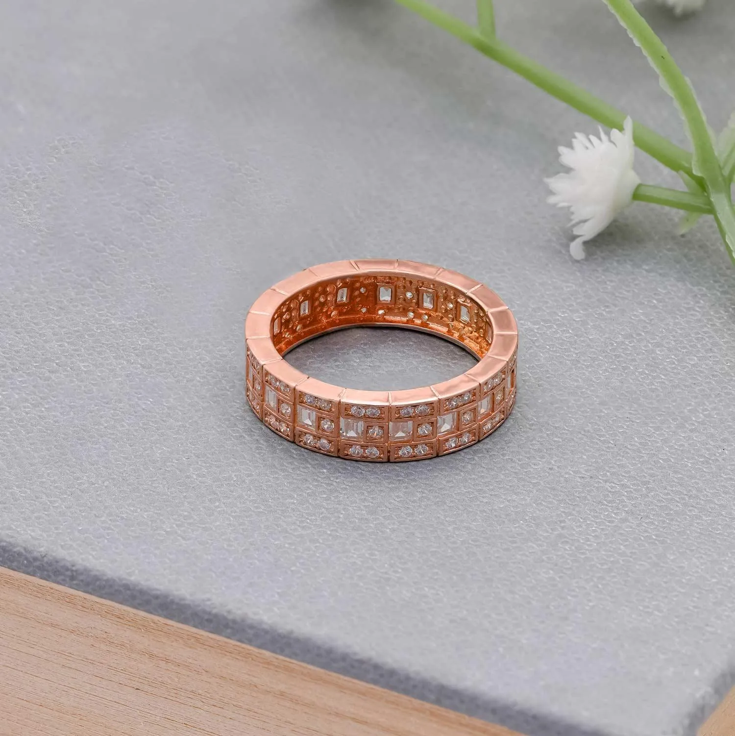 Comely Minimalist Ring