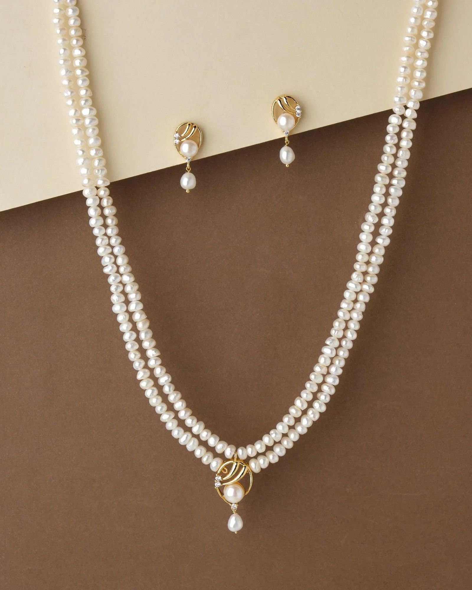 Elegant Pearl Necklace Set