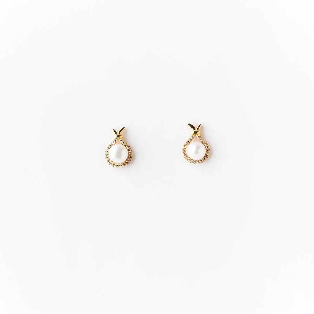 Elegant Pearl Stud Earring