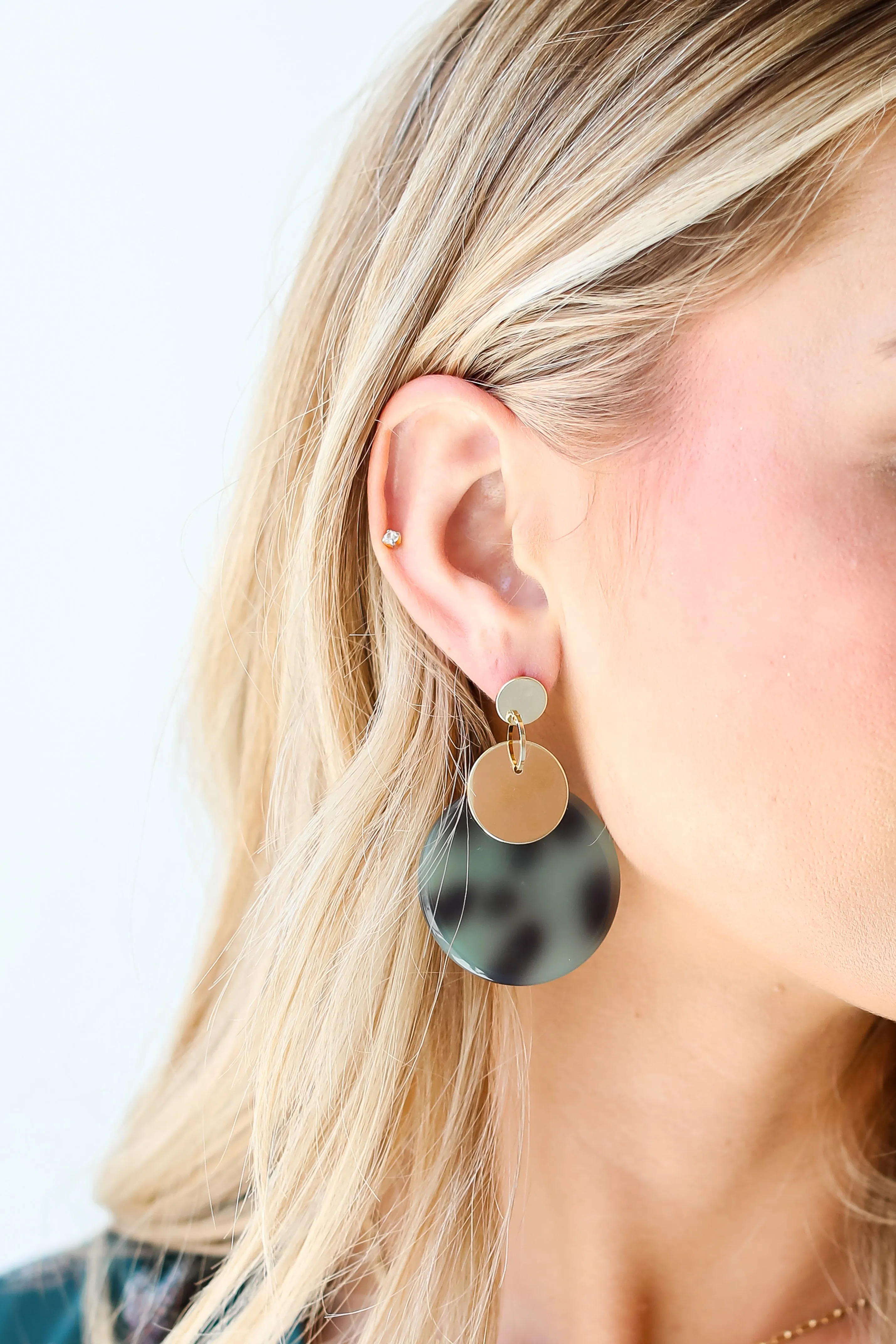 FINAL SALE - Cameron Acrylic Drop Earrings