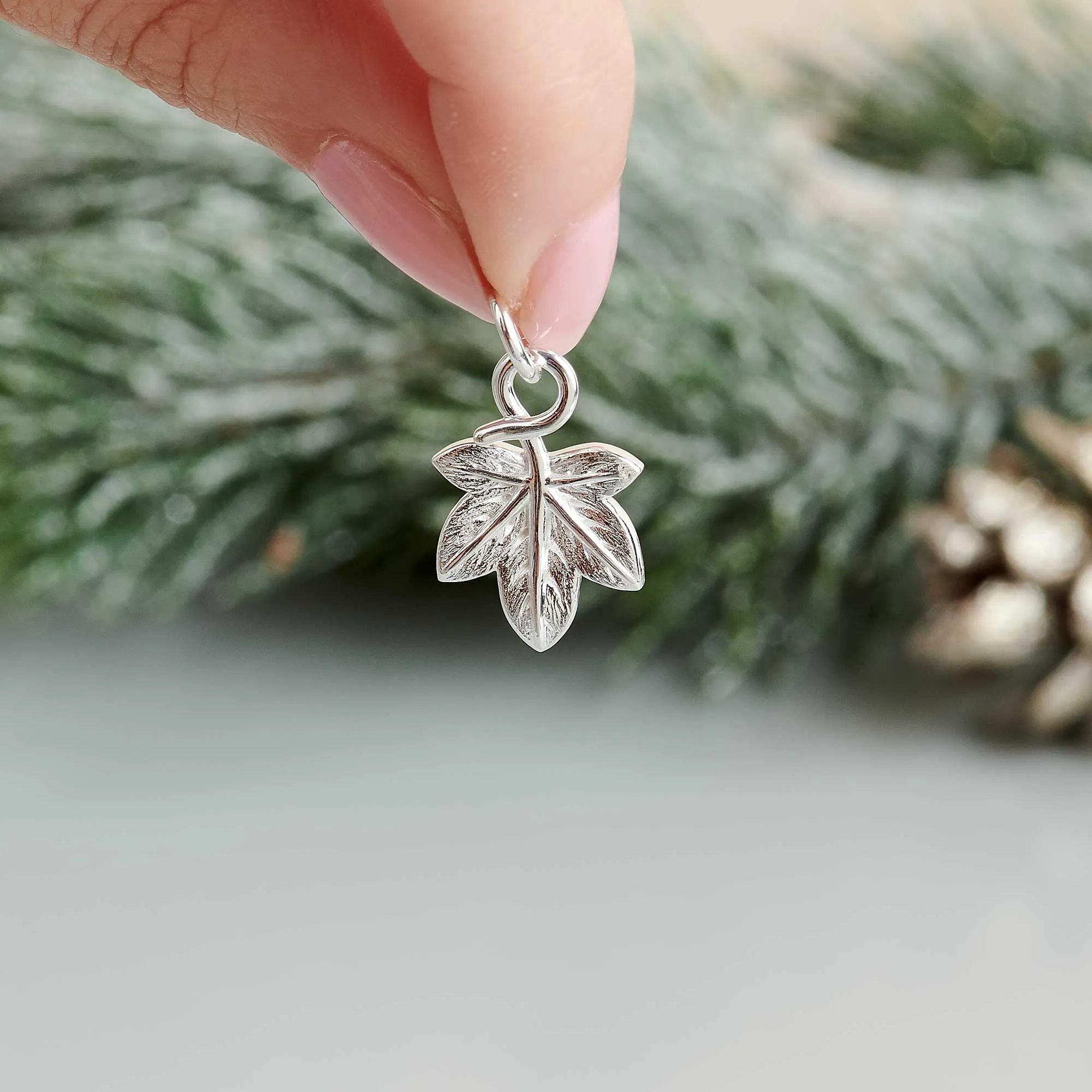 Ivy Leaf Silver Charm