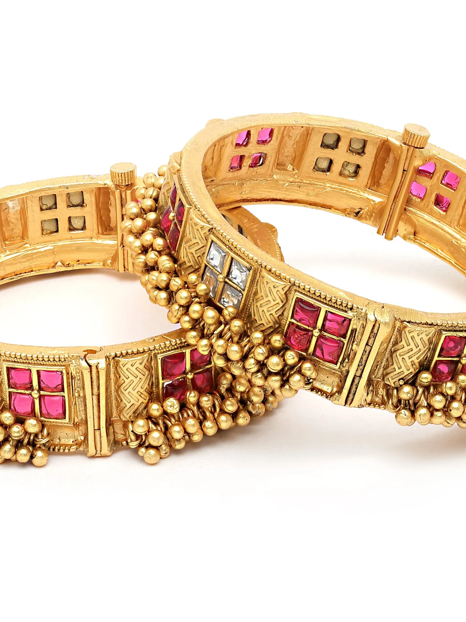 Karatcart Antique Gold Plated Rajwadi Temple Bangle Set for Women