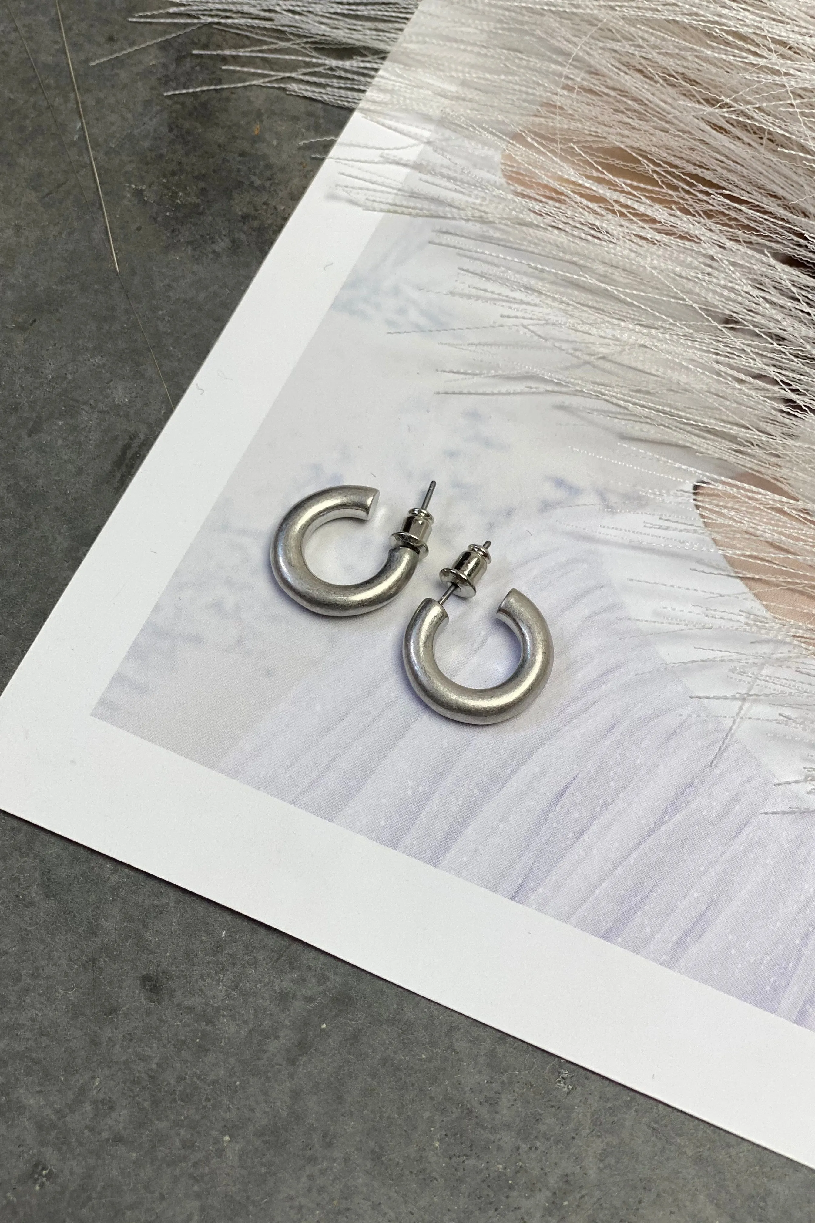 La Terra Mini Hoop Earrings - FINAL SALE