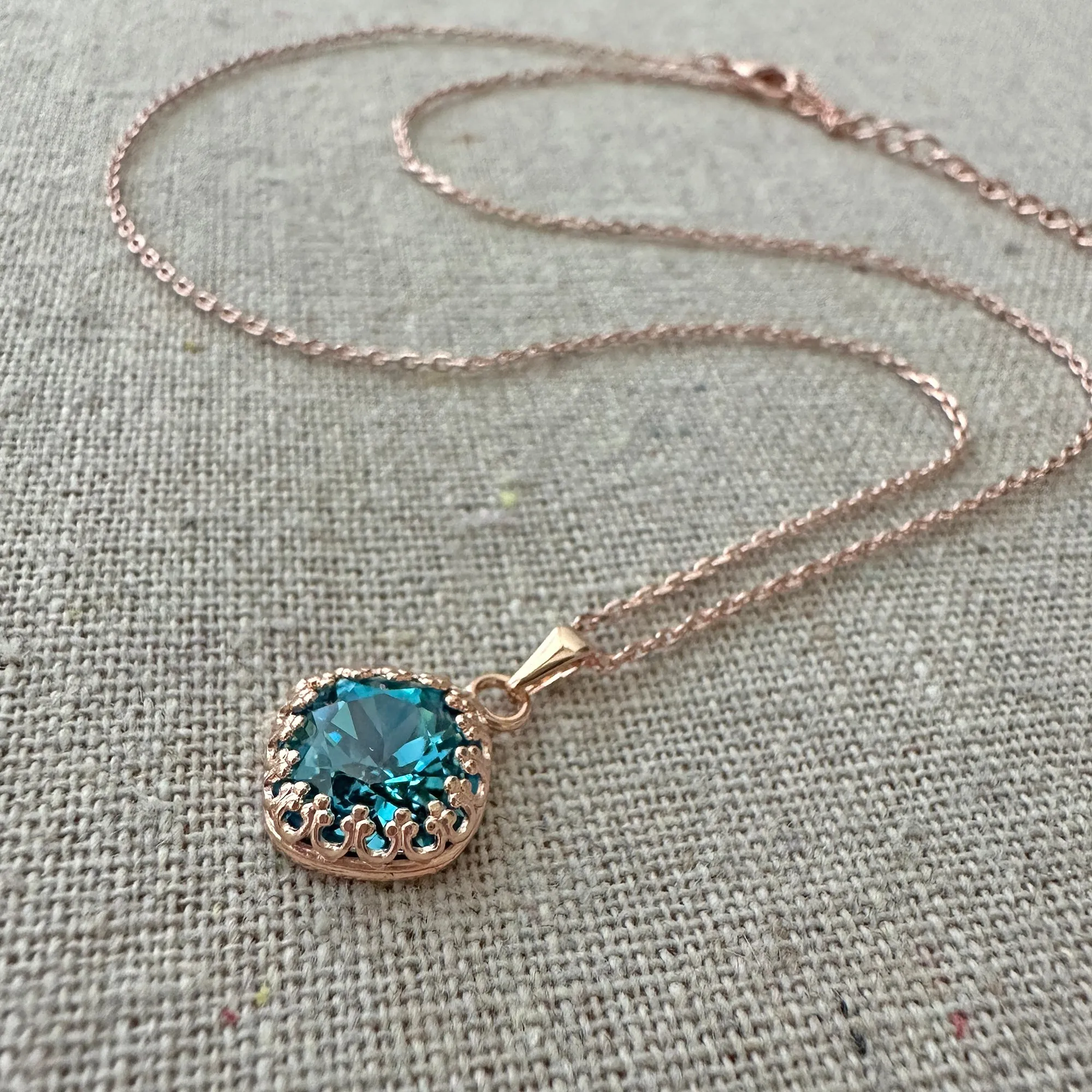 Medium Cushion Crown Necklace