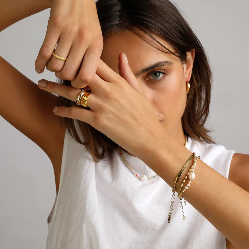 Pearl and Gold Beaded Bracelet