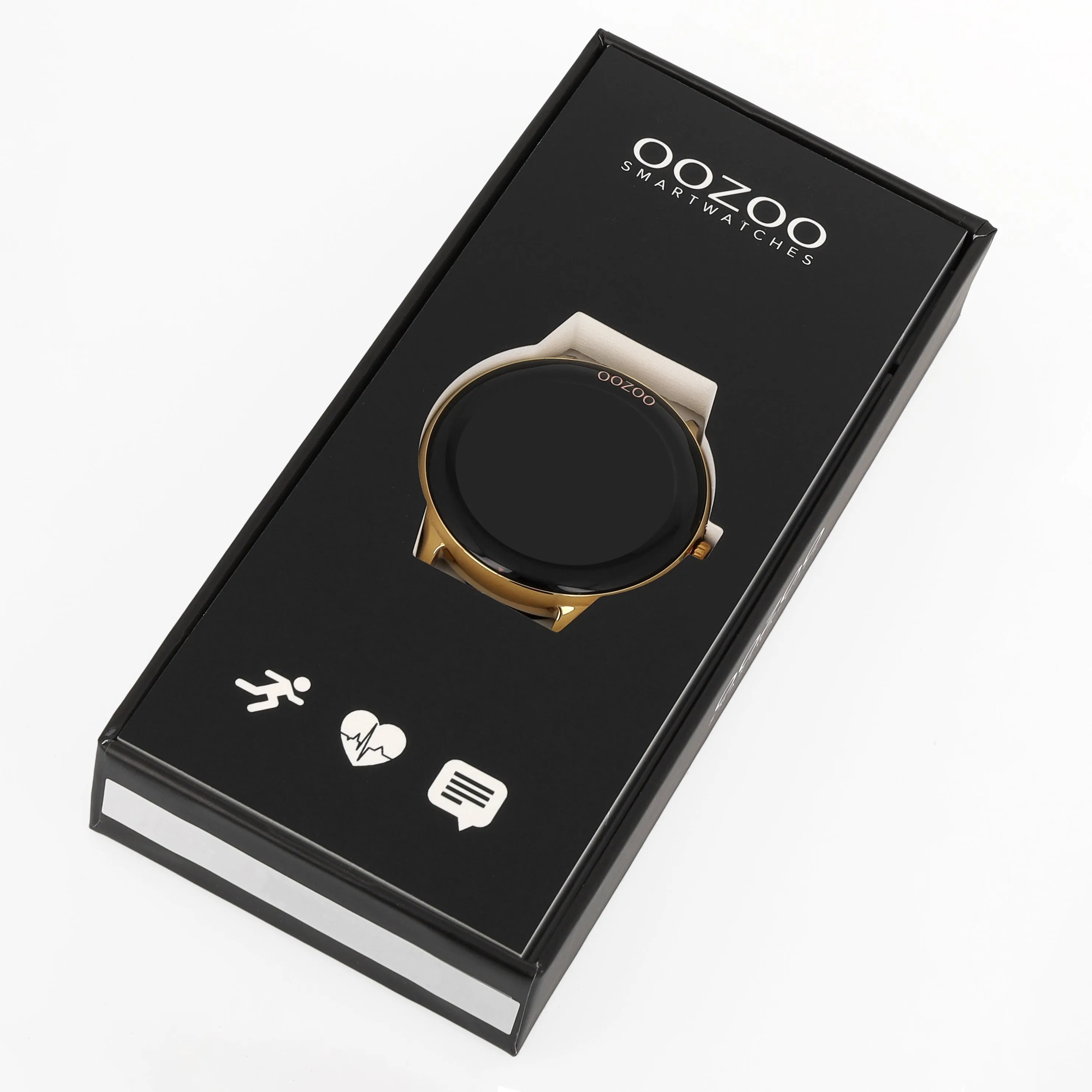 Silver coloured OOZOO smartwatch with silver coloured metal mesh bracelet - Q00135