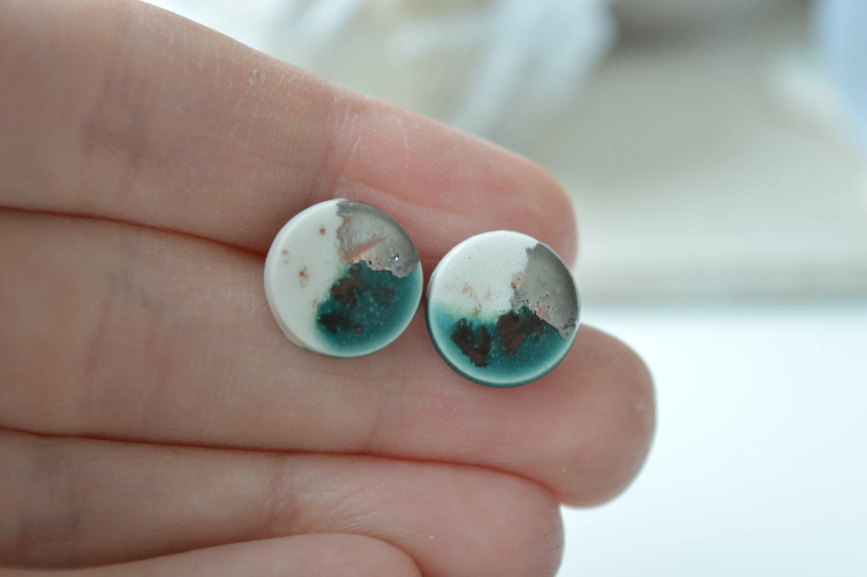 Stud earrings No. 6