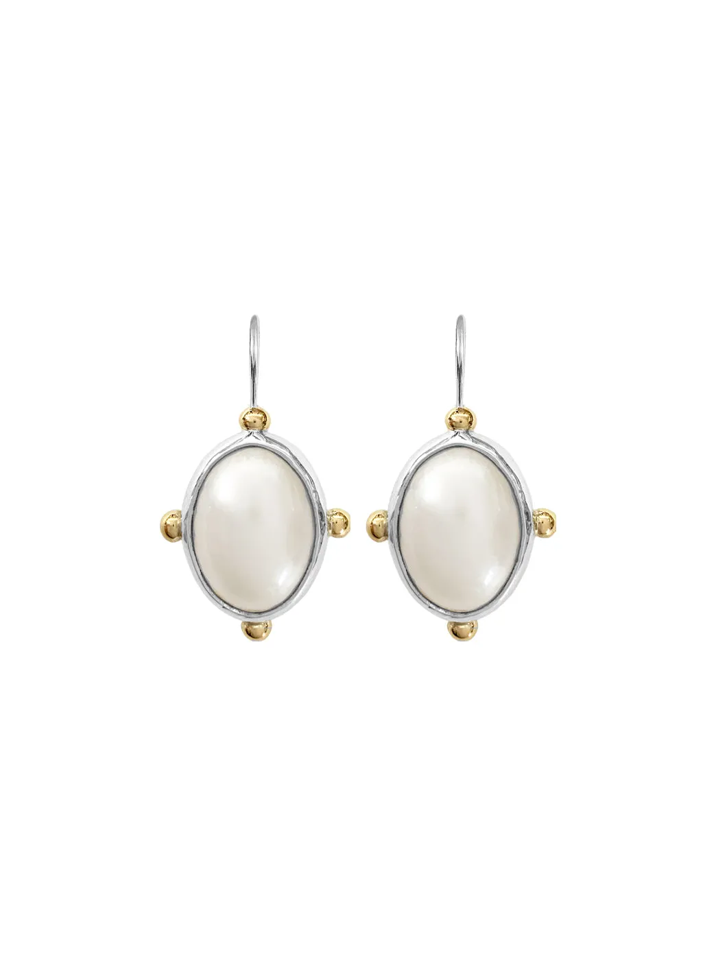 Venus Oval Pearl Earrings